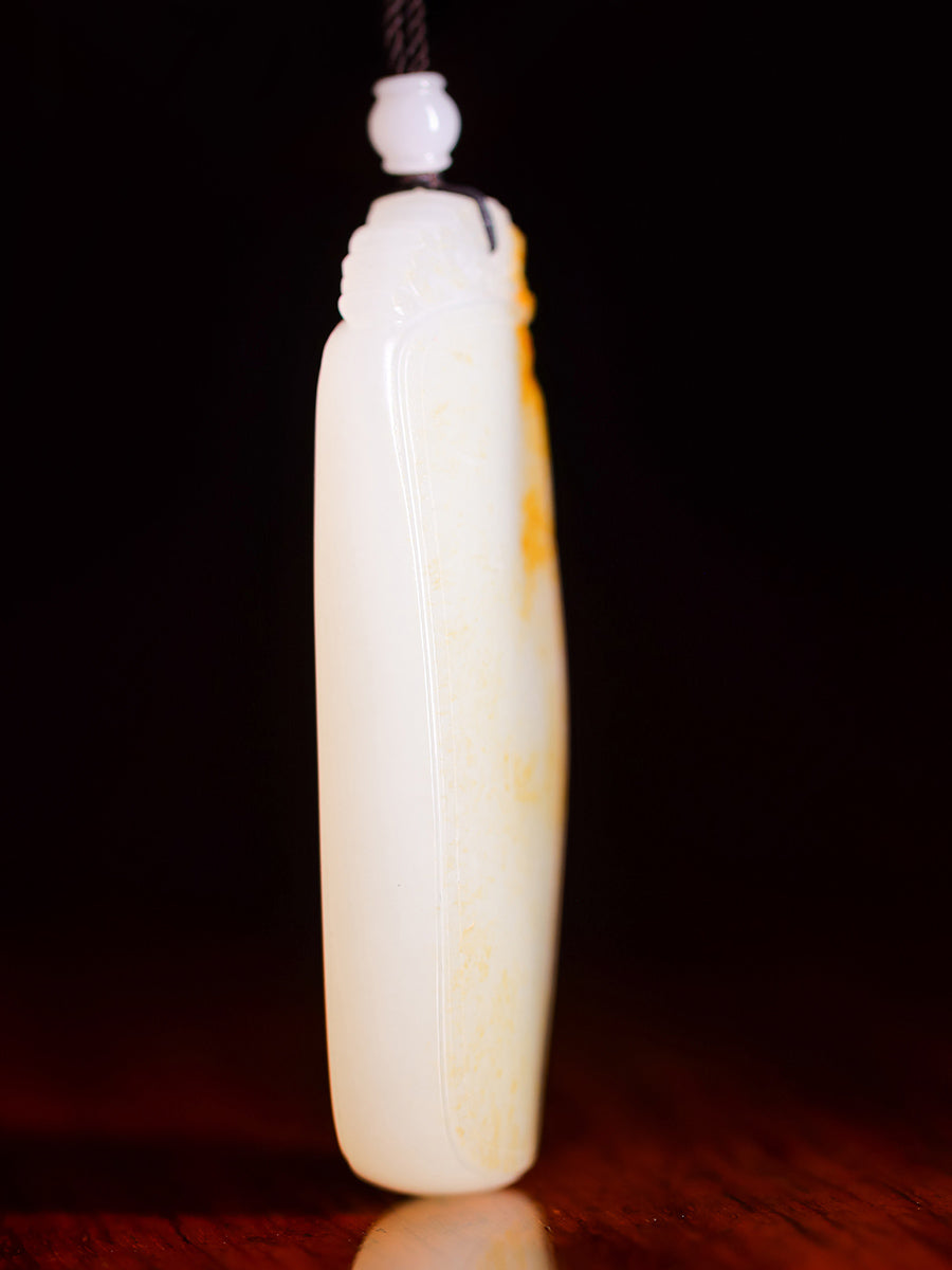 Yellow and White Chinese Hetian Jade Necklace